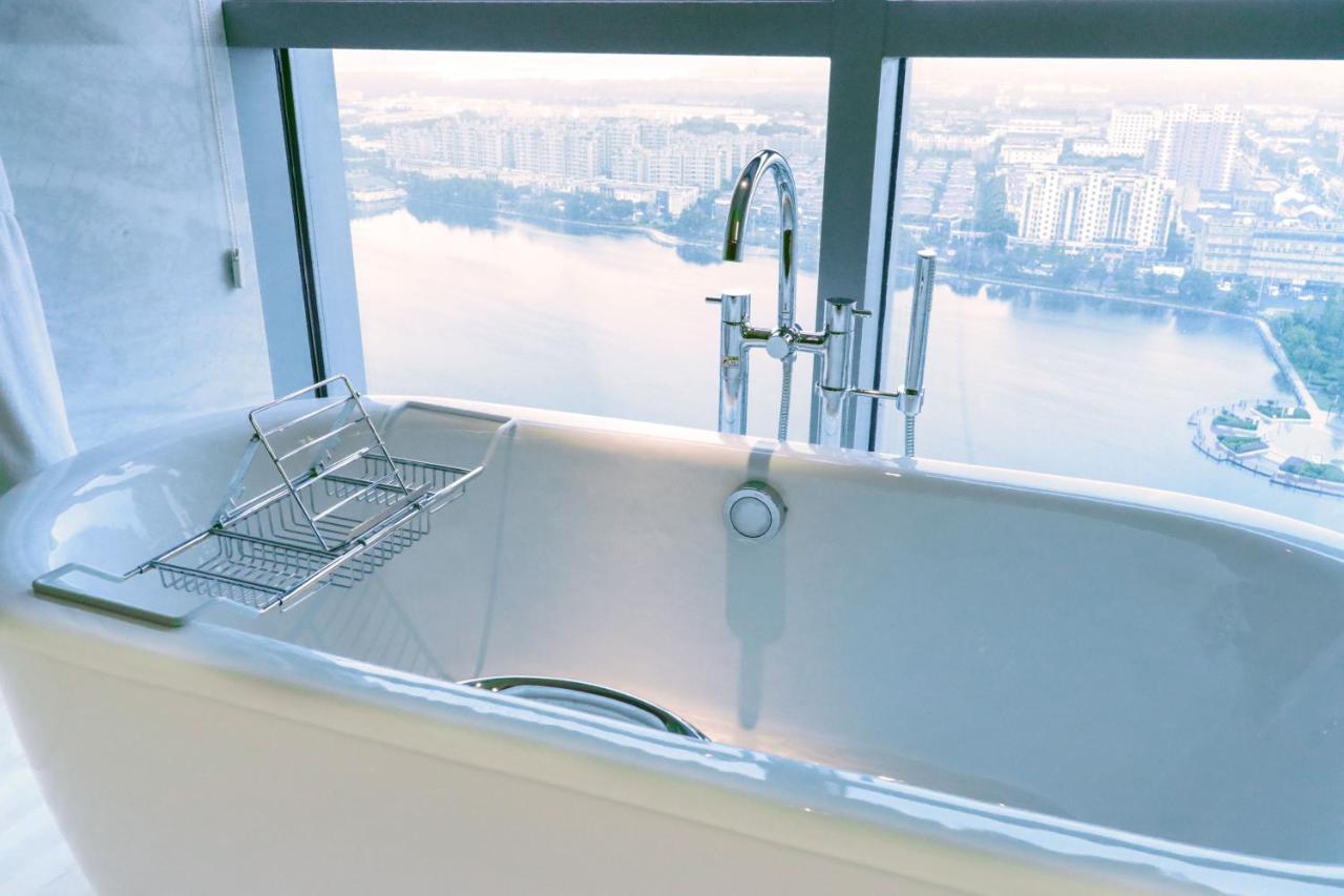 Hotel Wyndham Grand Suzhou Fenhu Xinta Zewnętrze zdjęcie