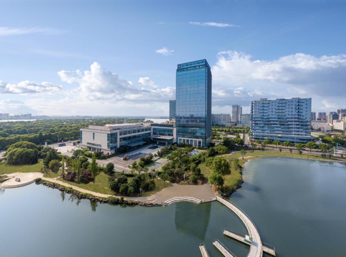 Hotel Wyndham Grand Suzhou Fenhu Xinta Zewnętrze zdjęcie
